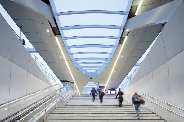 Glas, Beton, Umbau, UNStudio, Amsterdam, B+B Bureau, Arup, Bahnhof, Transit, Rampe, concrete, central, station, transit zone, Arnhem, plattforms, train, Gleis, geschwungen, swinging form