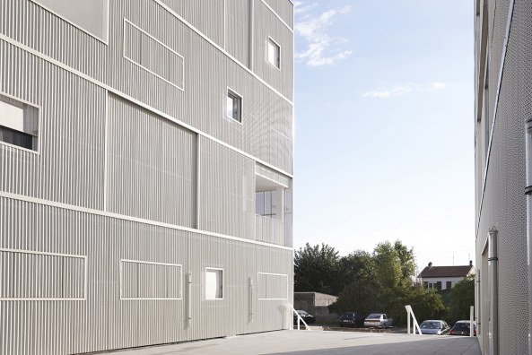 Julien Lanoo, LAN Architecture, Paris; Frankreich; Bordeaux; Begles; Carre Lumiere; Wohnungsbau; Kollektives Wohnen; Klimakonzept; Neubau; kostengnstig; hybrid