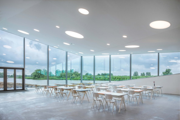 Erdaufsch�ttung, earthwork, Biomasse, Bodenheizung, Museum, Pavillons, begr�ntes Dach, Pyramide, Insel, Biesbosch, Studio Marco Vermeulen, National Park, Nationalpark, Polder, polder, Deich, roof of gras, herbs, isolation, exhibition,  island, Insel