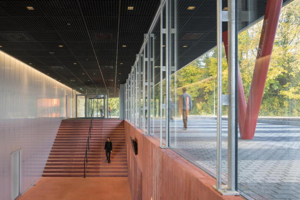 Kerkrade, Design, Museum, Grundsteinlegung, Europa, Europe, Gestaltung, Werkstatt, Planetarium, Shift Architecture Urbanism C-City, Cube, Columbus, 3-D Kino, OMA, Rem Koolhaas, W�rfel, German Red Dot, Cooper Hewitt, Smithsonian Design Museum, Fertigstellung, Umsetzung, Realisierung, 2015, Limburg, Museumsplein, Shift Architecture Urbanism, Netherlands, Niederlande, Rotterdam, Discovery Center Continium