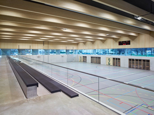 Dreifachhalle in Aadorf von Graf Biscioni Architekten