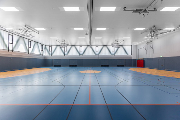 Schule, deutsch-trkisch, dialog, ziegelstein, Sichtbeton, Betonschlaufe, Arkade, Altbau, Neubau, Ensemble, Kln, Wulff-Architekten, school, German turkish, concrete,communication,