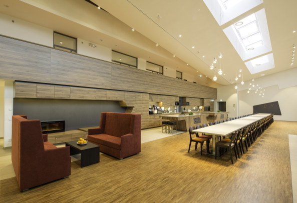 Glas, Riegel, Wohntrakt, Rampe, Kinderklink, Hospital, kids, nursierey, parents, playing, ramp, cutting, Schlitze, Paneele