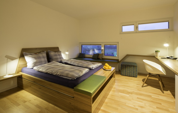 Glas, Riegel, Wohntrakt, Rampe, Kinderklink, Hospital, kids, nursierey, parents, playing, ramp, cutting, Schlitze, Paneele