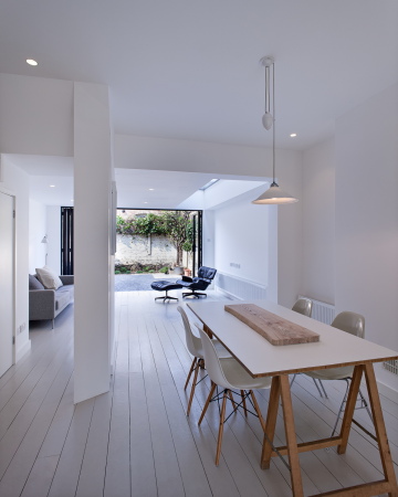 Don't Move, Improve in London, Erweiterung, extension, Anbau, Anbauten, Umbau, Winners Announced, Peter Murray, NLA, RIBA, Sanderson House by David Kohn Architects, Shepherd's Bush Extension by Studio 30, Amy Frearson, The Gables by Patalab Architecure, kleines Haus, Minihaus, 2016, 2015, Preisverleihung