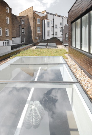 Don't Move, Improve in London, Erweiterung, extension, Anbau, Anbauten, Umbau, Winners Announced, Peter Murray, NLA, RIBA, Sanderson House by David Kohn Architects, Shepherd's Bush Extension by Studio 30, Amy Frearson, The Gables by Patalab Architecure, kleines Haus, Minihaus, 2016, 2015, Preisverleihung