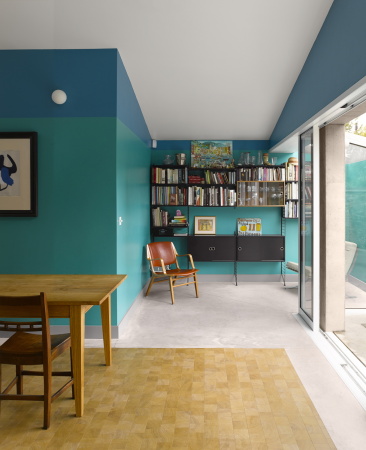 Don't Move, Improve in London, Erweiterung, extension, Anbau, Anbauten, Umbau, Winners Announced, Peter Murray, NLA, RIBA, Sanderson House by David Kohn Architects, Shepherd's Bush Extension by Studio 30, Amy Frearson, The Gables by Patalab Architecure, kleines Haus, Minihaus, 2016, 2015, Preisverleihung