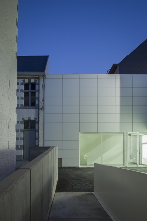Matador Architects; Mons; Belgien; Sanierung; Erweiterungsbau; Neubau; Bauen im Bestand; Fl�gelneubau; Tim Van de Velde; Design Center Mons