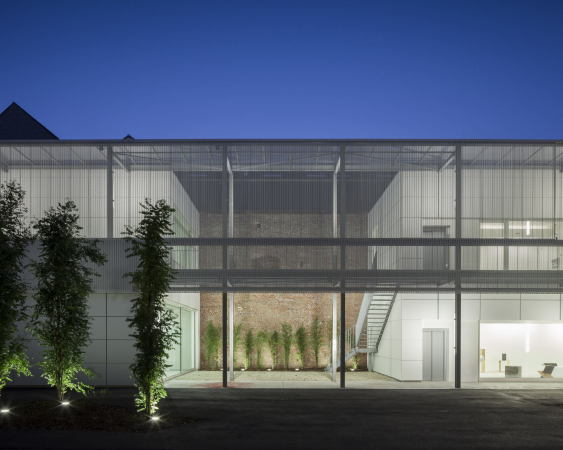 Matador Architects; Mons; Belgien; Sanierung; Erweiterungsbau; Neubau; Bauen im Bestand; Fl�gelneubau; Tim Van de Velde; Design Center Mons