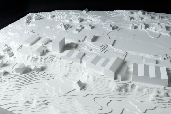 Erweiterung Sportzentrum Kerenzerberg, Burkard Meyer und Vogt gewinnen Wettbewerb in Zrich, Wettbewerbsergebnisse, Baunetz, Baunetz-Meldungen, Architektur in der Schweiz, Boris Brunner, Daniel Niggli, Luca Selva, David Vogt, Burkard Meyer Architekten, Vogt Landschaftsarchitekten, E2A Architekten, : mlzd Architekten aus Biel, Adrian Streich Architekten, pool Architekten, Dreifachturnhalle, Turnhalle, Sporthalle, Sichtbeton, Beton,