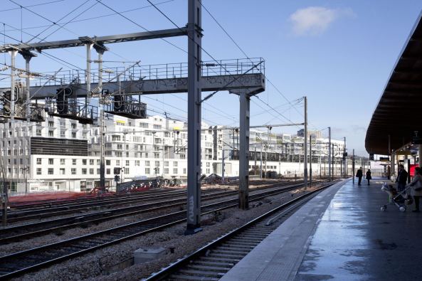 Christian de Portzamparc, ANMA, Brenac & Gonzalez & Associs, Gigon / Guyer, Stphane Maupin & Partners,Julien De Smedt Architects, Habiter autrement,FAA + XDGA, Raphalle Hondelatte & Mathieu Laporte Architectes,lAUC as, Franois Leclercq & Associs et Marc Mimram architecte, Studio Odile Decq, Kengo Kuma & Associates, Thierry Beaulieu, entrepot Macdonald,OMA, Sechzigerjahre, Parc de la Vilette, Paris, boulevard macdonald