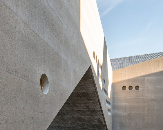 Ein Interview mit Christoph Gantenbein zum Kunstmuseum Basel, Christ & Gantenbein, Basel, Zrich, Schweizer Architektur, swiss architects, Baunetz, Baunetz Interview, Baunetz-Meldung, Jeanette Kunsmann, Wettbewerb Erweiterung Kunstmuseum Basel, Beton, Ideale Architektur, Emanuel Christ, Rudolf Christ, Paul Bonatz, Museumsarchitektur, Museumserweiterung, Rume fr die Kunst, art and architecture, Schweizerisches Nationalmuseum Zrich, Bauen im Bestand, Kontext-Architektur, Weiterbauen, Beton, Backstein, Ziegel, Fassade, Pallazo, bernhard mendes brgi, art basel, Picasso, Basel, Wallraf-Richartz-Museum Kln, Oswald Mathias Ungers