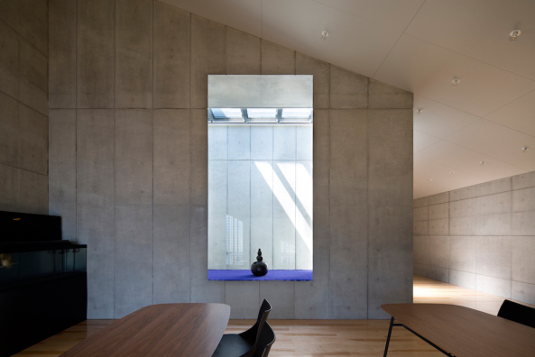 Archietktur, Shinkoji Tempel, Mamiaya Shinichi Design Studio, Nagoya, Tempel, Stahlbeton, Sichtbeton, Betonkonstruktion, Sakralbau, Japan, Oberlicht, Lichtfhrung