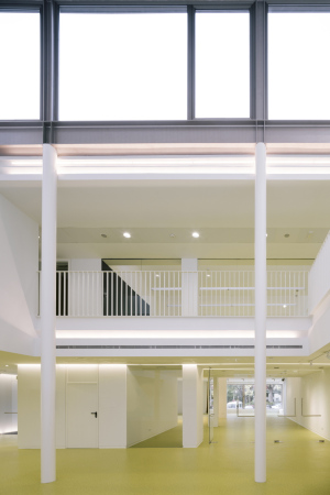 Bestand, Anbau, Madrid, Kulturzentrum, Jos Maria de Lapuerta, Paloma Campo, Spanien, Sheddach, roof, Andere Baufigur, figure of building, annex, additions,