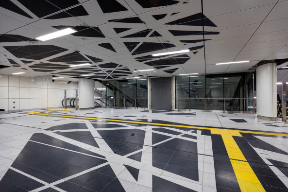 Wehrhahn-Linie, Wehrhahnlinie D�sseldorf, netzwerkarchitekten, Heike Klussmann, Wettbewerb, U-Bahnhof, D�sseldorf, Landeshauptstadt D�sseldorf, Heinrich-Heine-Allee, Wettbewerb, Tunnel, Kunst im Tunnel, Fritschi Architekten, Ralf Br�g, Ursula Damm, Manuel Franke, Enne Haehnle, Thomas Stricker, Kunst im �ffentlichen Raum, Kunst am Bau, Architektur und Kunst, Infrastruktur, Architektur in NRW, Kunst im Alltag, Farbe