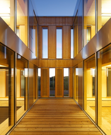 Foyer, Beton, Sichtbeton, Stahlbeton, Lrhcenholz, wood, Skelettkonstruktion, frame construction, timber, Aalen, scholl architekten, Campus Am Burren, Wettbwerb, competition, concrete, center for innovation