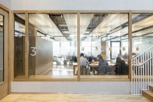 Unigebude von Paul de Ruiter in Rotterdam