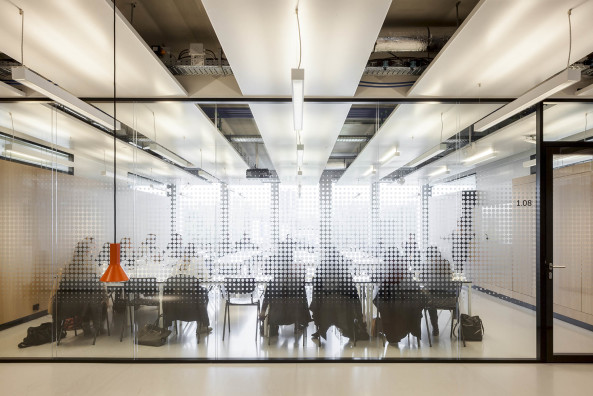 Unigebude von Paul de Ruiter in Rotterdam