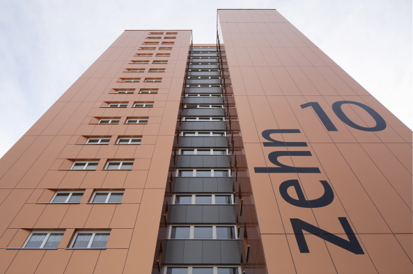 Aluminium, Paneele, Restaurierung, Energieeffizienz, Sanierung, Betonsanierung, Barrierefreieheit, geneigt, Fensterlaibung, concrete, engery effciency, restauration, aluminium, Ulm