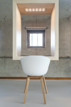 Mediatheque, Angouleme, loci anima - Franoise Raynaud, Medienbibliothek, Planetensymbolik, symbolism, planets, postmodern, Postmoderne, Anthrazit, anthrazit, cupper, Kupfer, gold, Saturn, Mars, Sonne, Sun, Jupiter, Alpha