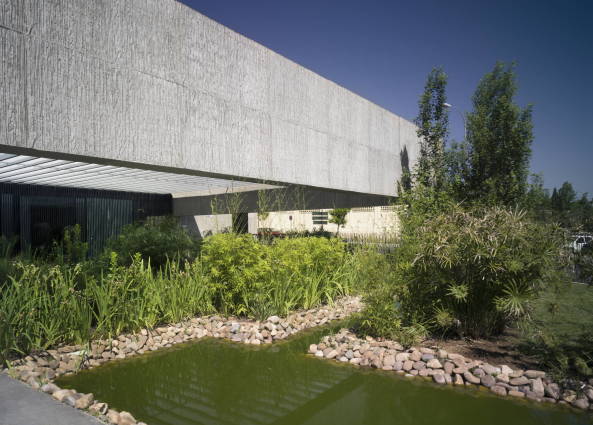 Centro de I+D+i de la Sostenibilidad Local de Badajoz, Spanien, Spain, 2016, 2015, architecture, sustainability, Nachhaltigkeit, Jesus Granada, Daniel Jimnez + Jaime Olivera Arquitectos, spanish Architects, Neubau, Forschungszentrum, research development, GArten Park Vegetation, Diputacin Provincial de Badajoz