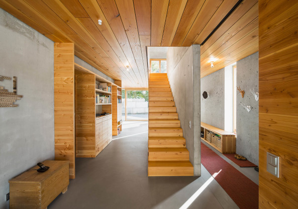 Architektenpaar baut in Dmmbeton