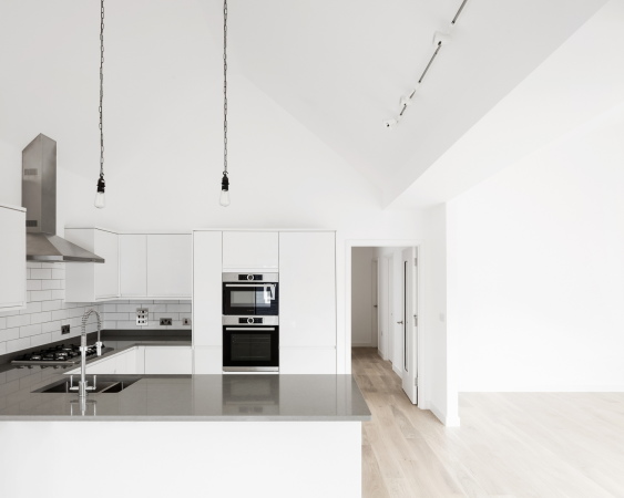 Oliver East Sussex TN31 7AN, Rye, 49 Cinque Ports St, England, wood, Holzhaus, Neubau, architecture, fassade, Wohnhaus, Wohungsbau, infill, Kleinstadt, England, Grobritannien, RIBA, JDA  architects, Rother valley, Haupstrae, Spitzdcher, Brick, Ziegel,