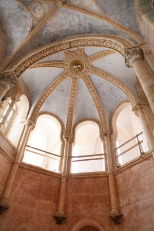 Hospital, Franzsisch, Jaffa, Tel Aviv, Krankenhaus, Umbau, Kreuzfahrer, Fresko, Restauratoren, John Pawson, Ramy Gill, Lifestyle, Hotel, Design, Edelstahlkche, stainless steel, danish design, restuaration, old chapel, crusader, W hotel