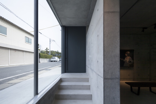 Holz, Beton, Wohnbau, Kunstsammlung, Apollo Architects, Tokio, Obu, timber, concrete, wood, art collection, house, three floors, pedestal, Sockelgeschoss, Tokyo