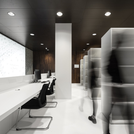 marble, oak, historical reference, supreme court, Den Haag, KAAN architects, basis, glass panels, latticework, judges, atrium, Lichthof, Richter, Gerichtspersonal, getrennte, Erschlieungsweg, funktionale Trennung, Lobby, historische Referenz, Gerichtshof, Marmor, Glas, Gitter, Gitterfassade, Helen Verohoeven