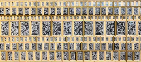 Neutelings Riedijk Architecten; Loes ten Anscher; Deventer; Deventer City Hall; Rathaus; Neubau; Sanierung; Denkmalschutz; Altstadt; Holland;  Scagliola Brakkee; Fingerabdruckfassade;