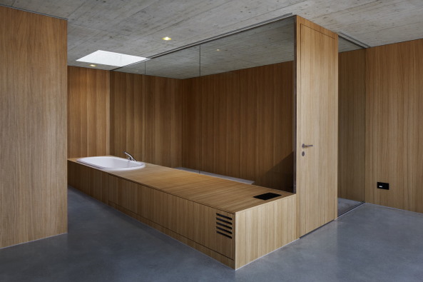 Basel Landschaft, Baselland, Neubau, Wohnhaus, Wohnungsbau, Schweiz, Gelterkinden, Sissach, Olten, 2015, 2016, Fertigstellung, Hanglage, single family house, architecture, concrete, Beton, Holz, loftartig, minimalistisch, minimalism, Ausblick, view, Landschaft, landscape