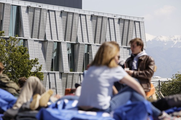 Dominique Perrault, EPFL, Lausanne, Maschinenbau, mechanical engineering, Schweiz, frankreich, 2016, Fertigestllung, Neubau, B�rogeb�ude, Forschung, Lehre students, teaching, university, Universit�t, Ausbildung, Studium, Atrium, Fassade, DPA, Zweifel + Stricker + Associates