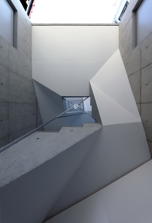 Wohnhaus in Japan, Besuch in Wien