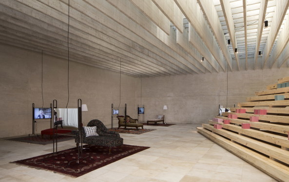 In Therapy im Pavillon der Nordischen L�nder