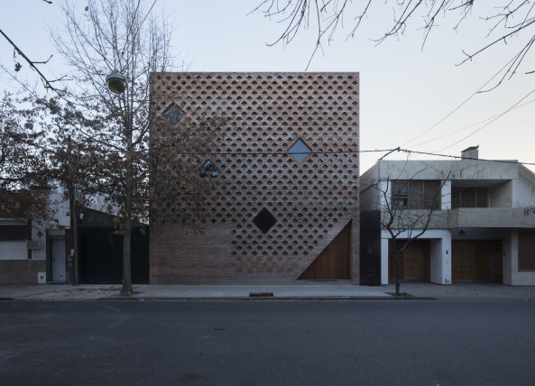 Argentinischer Pavillon: Haus des Architekten (Casa de Ladrillos) Diego Arraigada in Rosario