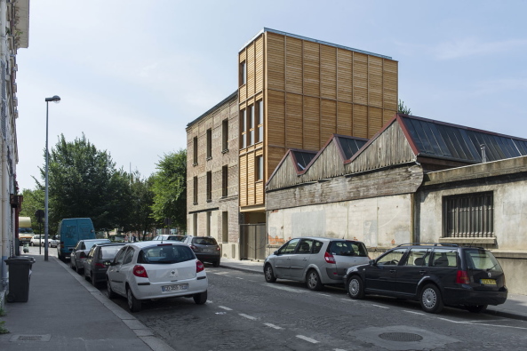 Franzsischer Pavillon: Sozialwohnungsbau Au Bon Coin in Saint Denis von Atelier dArchitecture Ramdam
