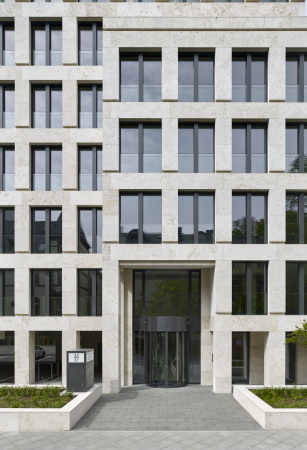 Myliusstrae 33-37, Frankfurt am Main, Max Dudler, Stefan Mller, Umbau, Fertigstellung, refurbishment, Germany, building, new facade, Naturstein, stone, natural stone, Bestand, Umbau, Sanierung, Revitalisierung, 2016, 2015, Deutschland,