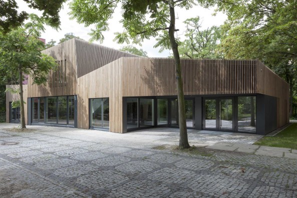 Publikumspreis: Kantine Ecole Voltaire von Martin Schmitt Architektur