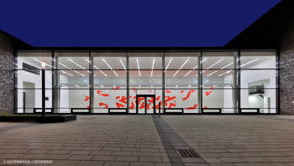 GATERMANN, SCHOSSIG, und, +, Gestering, Knipping, de Vries, feuerwache, hauptfeuerwache, krefeld, mies, van der rohe, neubau, ziegel, klinker, glas, riegel, objekt, brandhaus, feuer, brand, feuerwehr