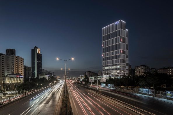 Aluminium, HPP, Anadolu Real Estate Investments, Constructocrazy, Recep Tahip Erdogan, Dreischeibenhaus, Istanbul, Zwei Scheiben