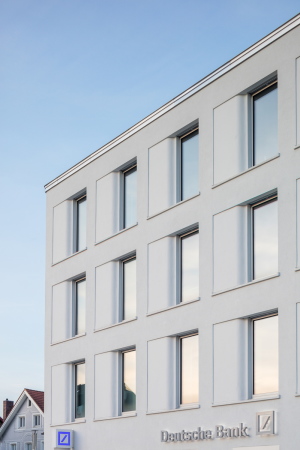 Tutzinger-Hof-Platz, Starnberg, Wittelsbacherstrae, Deutsche Bank, 2016, 2015 Fertigstellung, Neubau, Bankgebude, Goetz Castorph Architekten, Putzbau, Georgenbach, Bayern, Mnchen, Heinrich Mller, architecture, Germany,