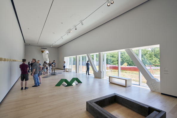 Ville de Qubec, Kanada, 175 Rue Grande Allee, OMA, Rem Koolhaas, Shohei Shigematsu, inn Partners,  Muse national des beaux-arts du Qubec, Pierre lassonde pavillion, Pavillon, Wing, Flgel, Anschluss, Neubau, Glaskasten, Scheiben, Kisten, Boxen, Boxes, Stapel, gestapelt, Fertigstellung, 2016, Juni 2016, Erffnung, opening, Rotterdam, New York, Kanada, Nordamerika,