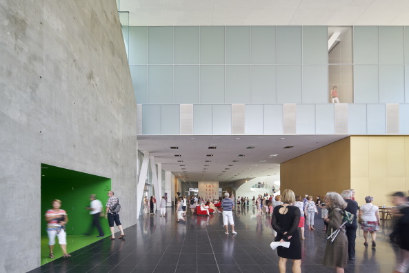 Ville de Qubec, Kanada, 175 Rue Grande Allee, OMA, Rem Koolhaas, Shohei Shigematsu, inn Partners,  Muse national des beaux-arts du Qubec, Pierre lassonde pavillion, Pavillon, Wing, Flgel, Anschluss, Neubau, Glaskasten, Scheiben, Kisten, Boxen, Boxes, Stapel, gestapelt, Fertigstellung, 2016, Juni 2016, Erffnung, opening, Rotterdam, New York, Kanada, Nordamerika,