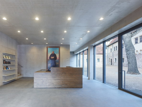 BDA, Groe Nike, Peter Haimerl, 2016, BDA Preis, Award, architecture, Germany, Bund Deutscher Architekten, Badisches Staatstheater, Deutschland, Bundesverband, Landesverband, Gewinner, Blaibach, Tegel, Flughafen, Klassiker-Nike, Berlin-Tegel