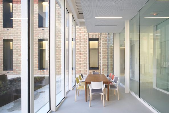 Krankenhaus in Paris erweitert