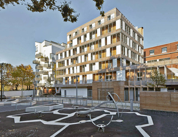 Architektur, Neubau, Frankreich, France, Paris, Wohnungsbau, Housing, Kinderkrippe, Krippe, Kindergarten, Belus & Hnocq, Balkone, Ausblick, Wood, Holz, Rue Pierre-Rebire, Fertigstellung, 2016, 2015,