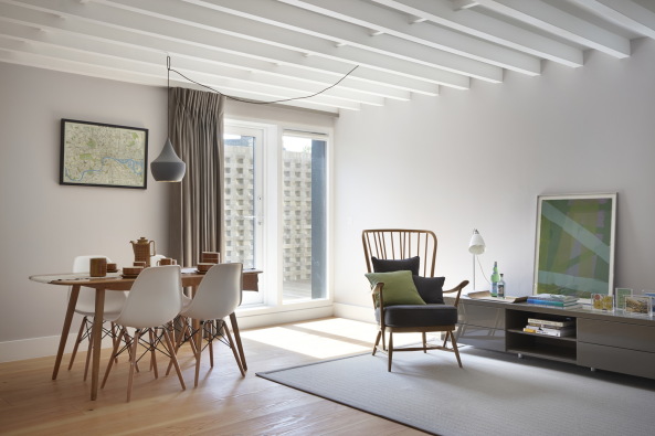 Wohnungsbau, Duplexwohnen, doppelgeschossig, London, UK, Vereinigtes K�nigreich, Foundry mews, Atelier, Jack Hobhouse, May 2016, Project Orange, Neubau, Fertigstellung, Art, Barnard & Associates, Richmond, 2016, 58 Barnes High Street, SW13 9FL, Backstein, bricks,