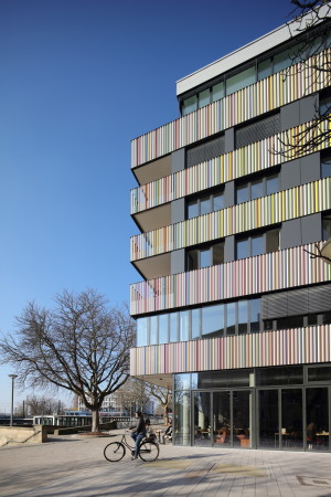 Aluminium, dreieckig, Farben, Farbnuancen, sanfte Farben, Antonio Marra, HD Wahl, Duraflon, triangle-shaped, colour, colour play, aluminium, Alexander Schleifenheimer