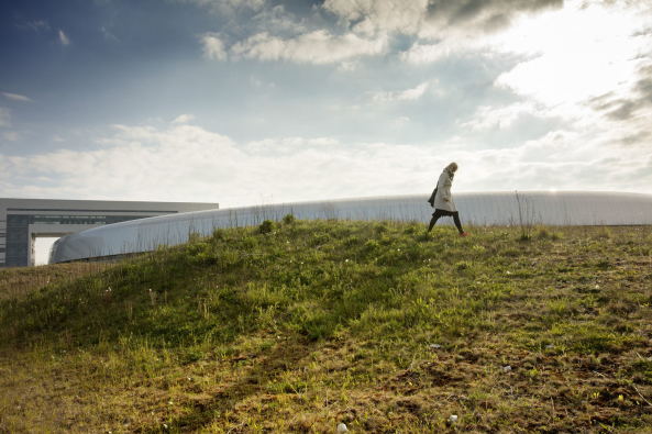 FOJAB architects, Schweden, Lund, Landschaftsgestaltung, Park, Wellen, MAX IV, Schweden, Forschungseinrichtung, Hgel, landscape, Sweden, 2016, Snhetta